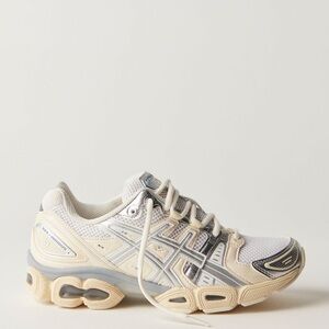 ASICS GEL-Nimbus Sneakers